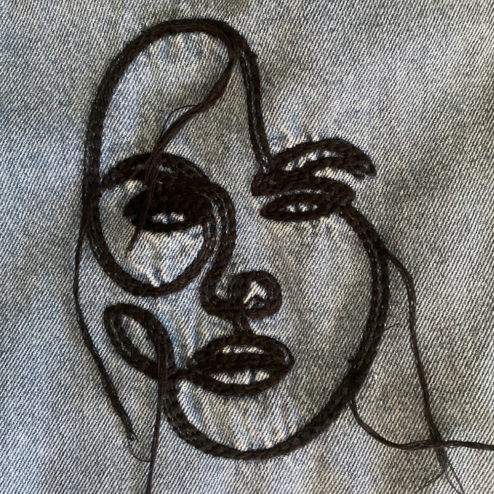 Line Art Boyfriend Jeans - Mid Blue - Picture 12 of 13